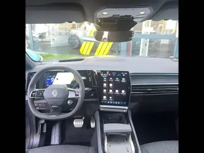 Photo 24 Renault Espace  E-Tech full hybrid 200 GSR2