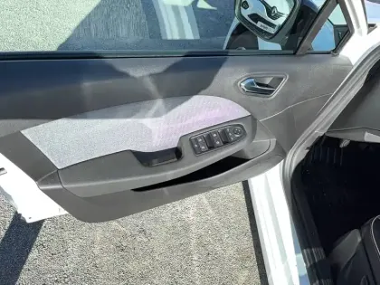 Photo 40 Renault Clio  TCe 90 ch GSR2