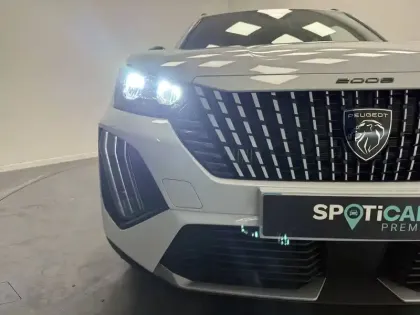 Photo 67 Peugeot 2008  Hybrid 145 e-DCS6