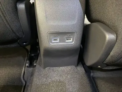 Photo 54 Peugeot 2008  Hybrid 145 e-DCS6