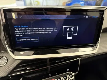 Photo 50 Peugeot 2008  Hybrid 145 e-DCS6