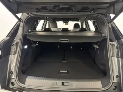 Photo 82 Peugeot 5008  Hybrid 145 e-DCS6