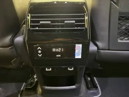 Photo 98 Peugeot 5008  Hybrid 145 e-DCS6