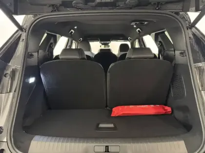 Photo 78 Peugeot 5008  Hybrid 145 e-DCS6