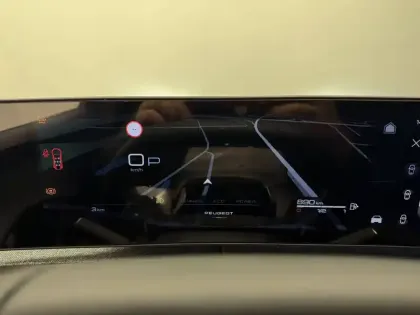 Photo 69 Peugeot 5008  Hybrid 145 e-DCS6