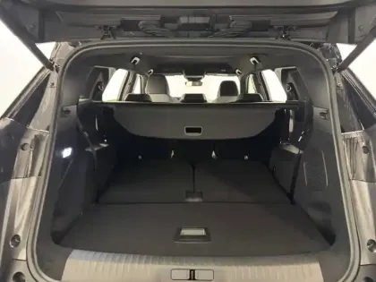 Photo 124 Peugeot 5008  Hybrid 145 e-DCS6