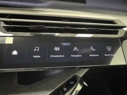 Photo 66 Peugeot 5008  Hybrid 145 e-DCS6