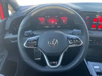 Photo 40 Volkswagen Golf  1.5 eTSI OPF 150 DSG7