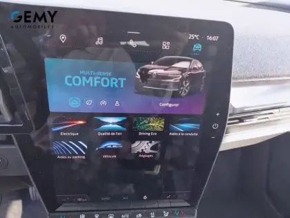 Photo 21 Renault Megane  E-Tech 220 ch autonomie confort AC22