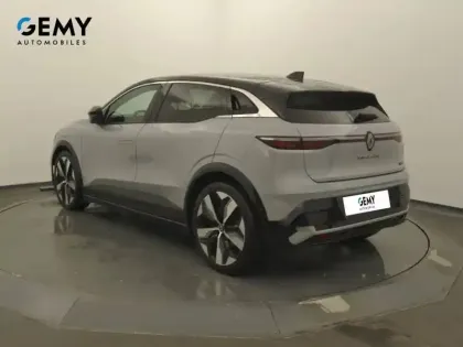 Photo 36 Renault Megane  E-Tech 220 ch autonomie confort AC22