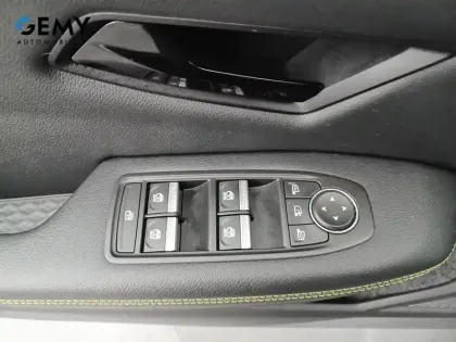 Photo 41 Renault Megane  E-Tech 220 ch autonomie confort AC22