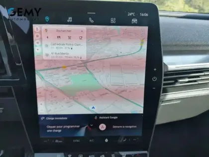 Photo 18 Renault Megane  E-Tech 220 ch autonomie confort AC22