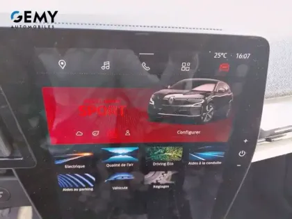 Photo 23 Renault Megane  E-Tech 220 ch autonomie confort AC22