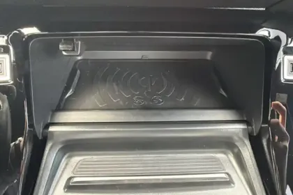 Photo 20 Peugeot 2008  Hybrid 145 e-DCS6