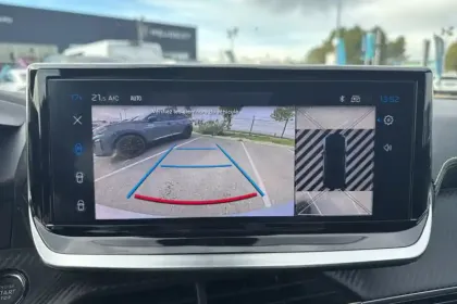 Photo 17 Peugeot 2008  Hybrid 145 e-DCS6