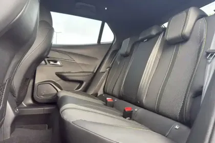 Photo 10 Peugeot 2008  Hybrid 145 e-DCS6