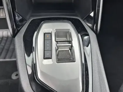 Photo 13 Peugeot 208  Hybrid 110 e-DCS6