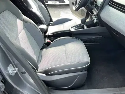 Photo 30 Renault Clio  E-Tech full hybrid 145 ch GSR2