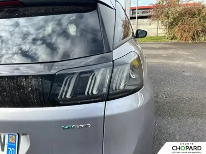 Photo 24 Peugeot 3008  Hybrid 225 e-EAT8