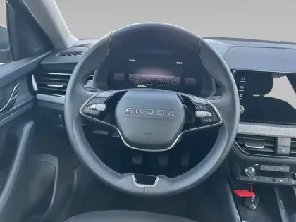 Photo 11 Skoda Kamiq  1.0 TSI Evo 2 116 ch BVM6