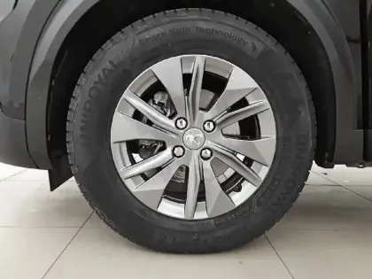 Photo 12 Peugeot 2008  PureTech 100 S&S BVM6