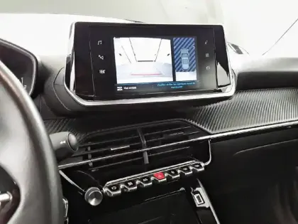 Photo 17 Peugeot 2008  PureTech 100 S&S BVM6