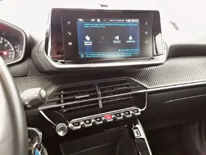 Photo 14 Peugeot 2008  PureTech 100 S&S BVM6