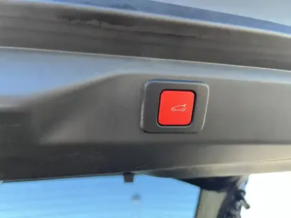 Photo 39 Peugeot 3008  Electrique 73 kWh 210 ch