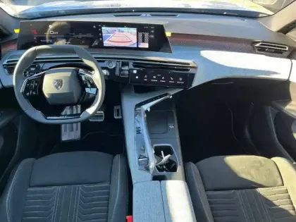 Photo 77 Peugeot 3008  Electrique 73 kWh 210 ch