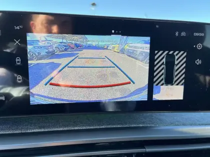 Photo 48 Peugeot 3008  Electrique 73 kWh 210 ch