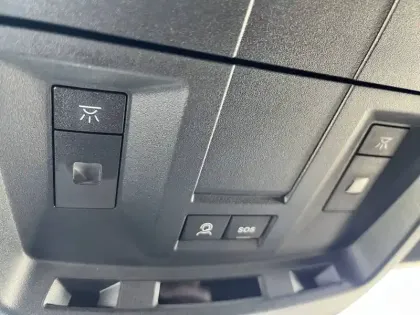 Photo 52 Peugeot 3008  Electrique 73 kWh 210 ch