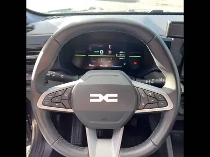 Photo 26 Dacia Duster  Hybrid 140