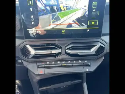 Photo 31 Dacia Duster  Hybrid 140