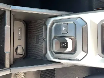 Photo 11 Dacia Duster  Hybrid 140