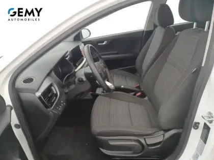 Photo 8 Kia Stonic  1.0 T-GDi 100 ch MHEV iBVM6