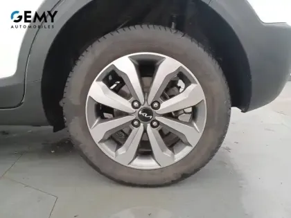 Photo 10 Kia Stonic  1.0 T-GDi 100 ch MHEV iBVM6