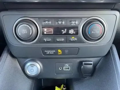 Photo 40 Nissan Leaf  Electrique 40kWh