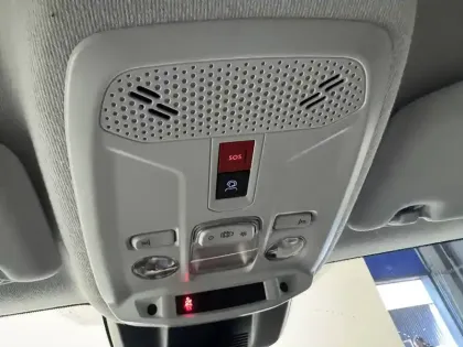 Photo 71 Peugeot 208  Hybrid 110 e-DCS6