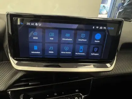 Photo 25 Peugeot 208  Hybrid 110 e-DCS6