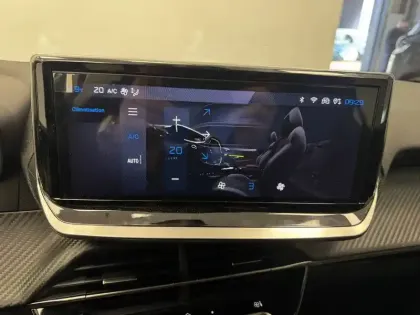 Photo 72 Peugeot 208  Hybrid 110 e-DCS6