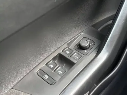 Photo 48 Volkswagen Polo  1.0 TSI 95 S&S DSG7