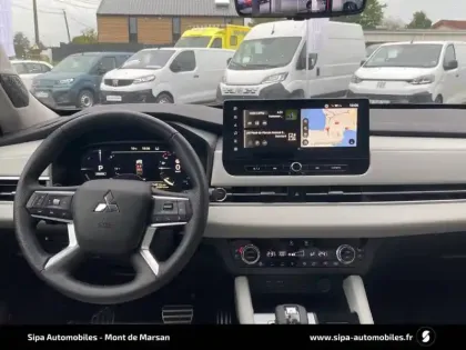 Photo 41 Mitsubishi Outlander  2.4 MIVEC PHEV 306 4WD