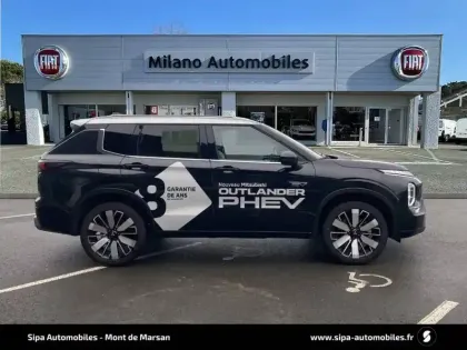 Photo 37 Mitsubishi Outlander  2.4 MIVEC PHEV 306 4WD