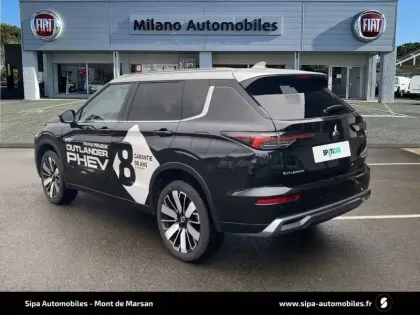 Photo 40 Mitsubishi Outlander  2.4 MIVEC PHEV 306 4WD