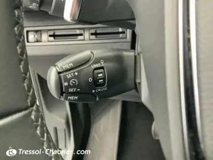 Photo 17 Peugeot 3008  Puretech 130ch S&S EAT8 Allure