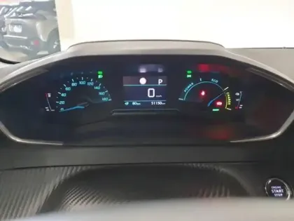 Photo 14 Peugeot 208  e- 136ch Style