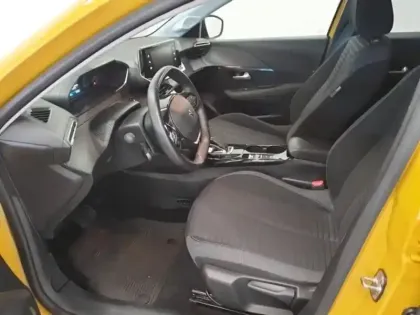 Photo 11 Peugeot 208  e- 136ch Style