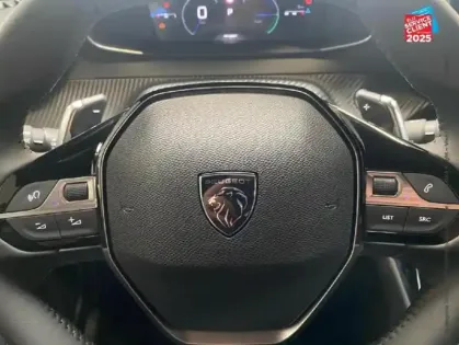 Photo 26 Peugeot 2008  1.2 Hybrid 145ch Allure e-DCS6