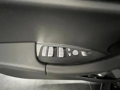 Photo 12 BMW X3  sDrive18d 150ch Business Design