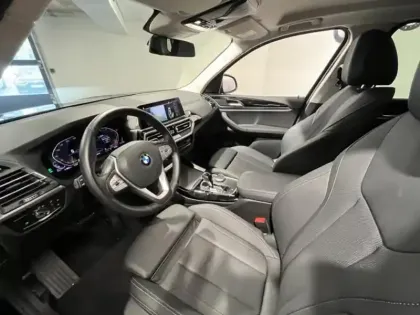 Photo 3 BMW X3  sDrive18d 150ch Business Design